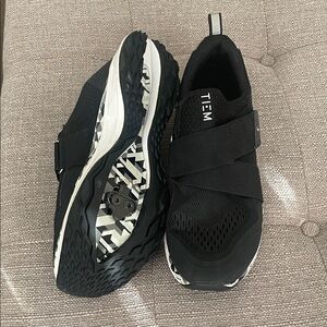 Black Tiem Cycle Shoes